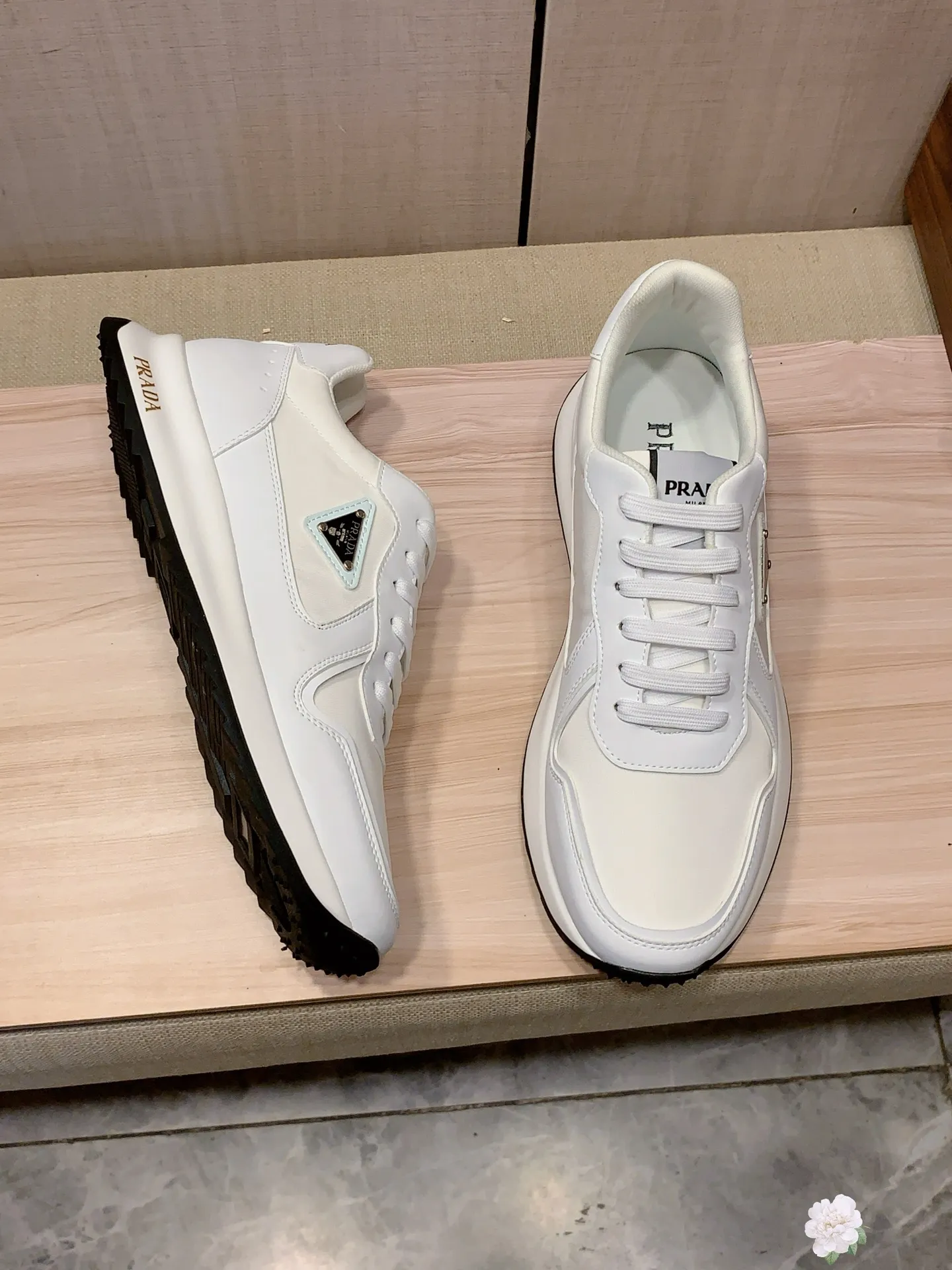 Men's men's shoes💰460💰💰🎩🎩[Lightning][Lightning] "PRADA*" The latest and most popular casual shoes, top brand [seduce] luxury ~ purchasing agency, top ~ quality. [Strong] The upper is made of imported breathable cowhide with material ➕ breathable sheepskin feet (•) and fine workmanship. The original stylish and stylish soft rubber wear-resistant and non-slip outsole is light and comfortable on the feet. The real thing looks better when photographed in person. 0121: code: 38-44, 4️⃣ colors selected